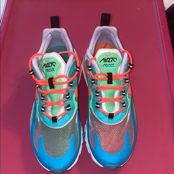 Nike Air Max 270 React “Psychedelic Movement” - Picture 7 of 8